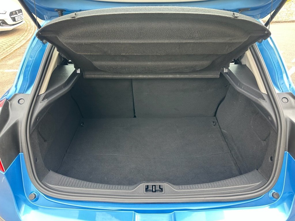 Used Renault Megane 2013 for sale - 76092797: Photo 13