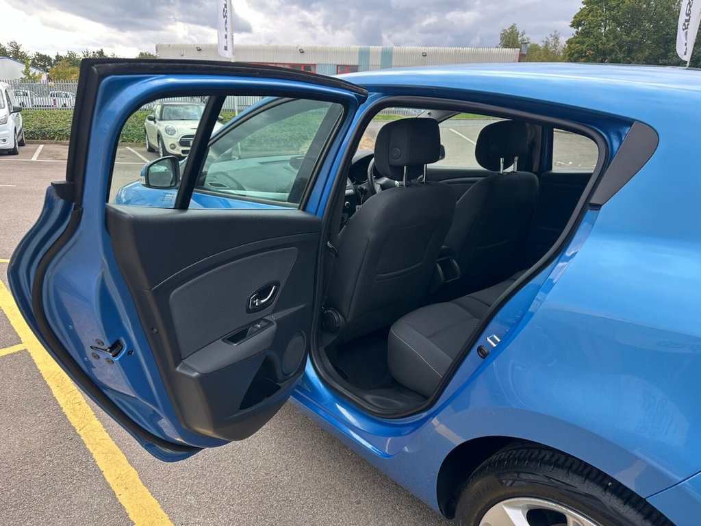 Used Renault Megane 2013 for sale - 76092797: Photo 18