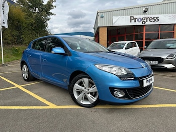 2013 (13) - 1.6 dCi Dynamique TomTom Hatchback 5dr Diesel Manual Euro 5 (s/s) (130 ps)