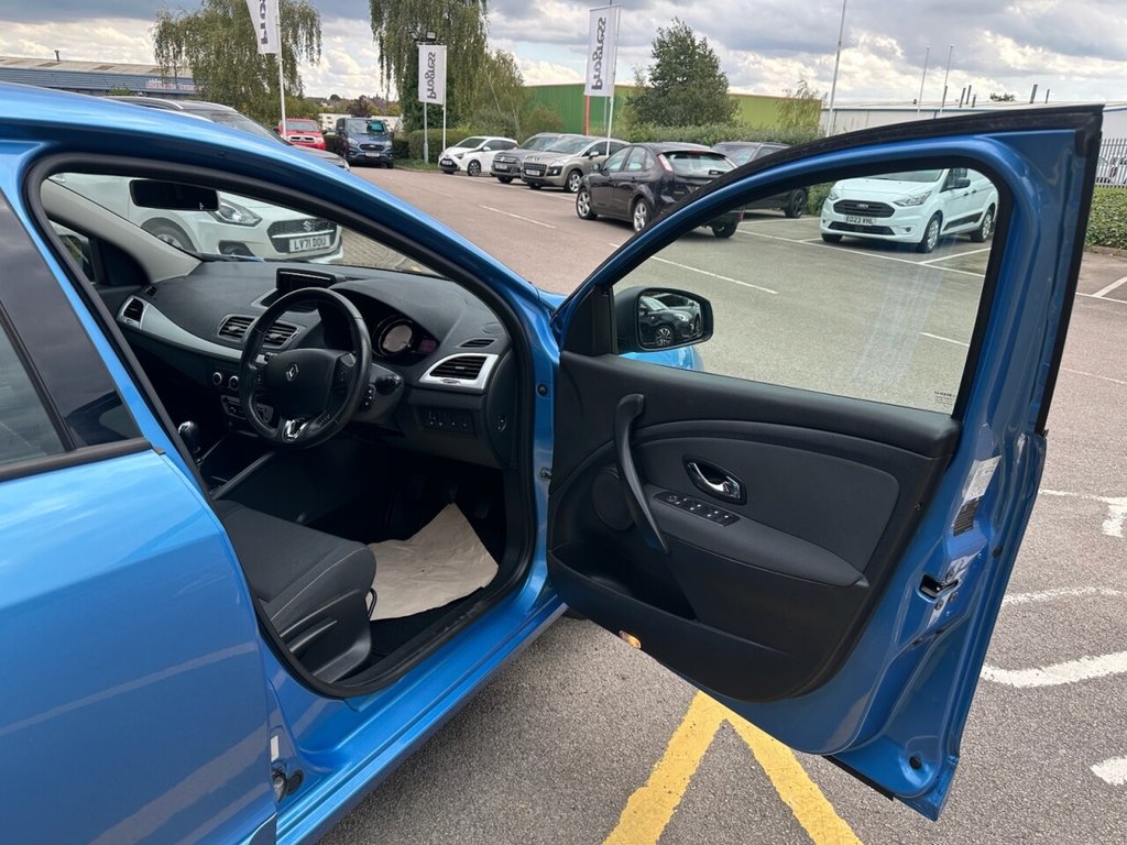 Used Renault Megane 2013 for sale - 76092797: Photo 23