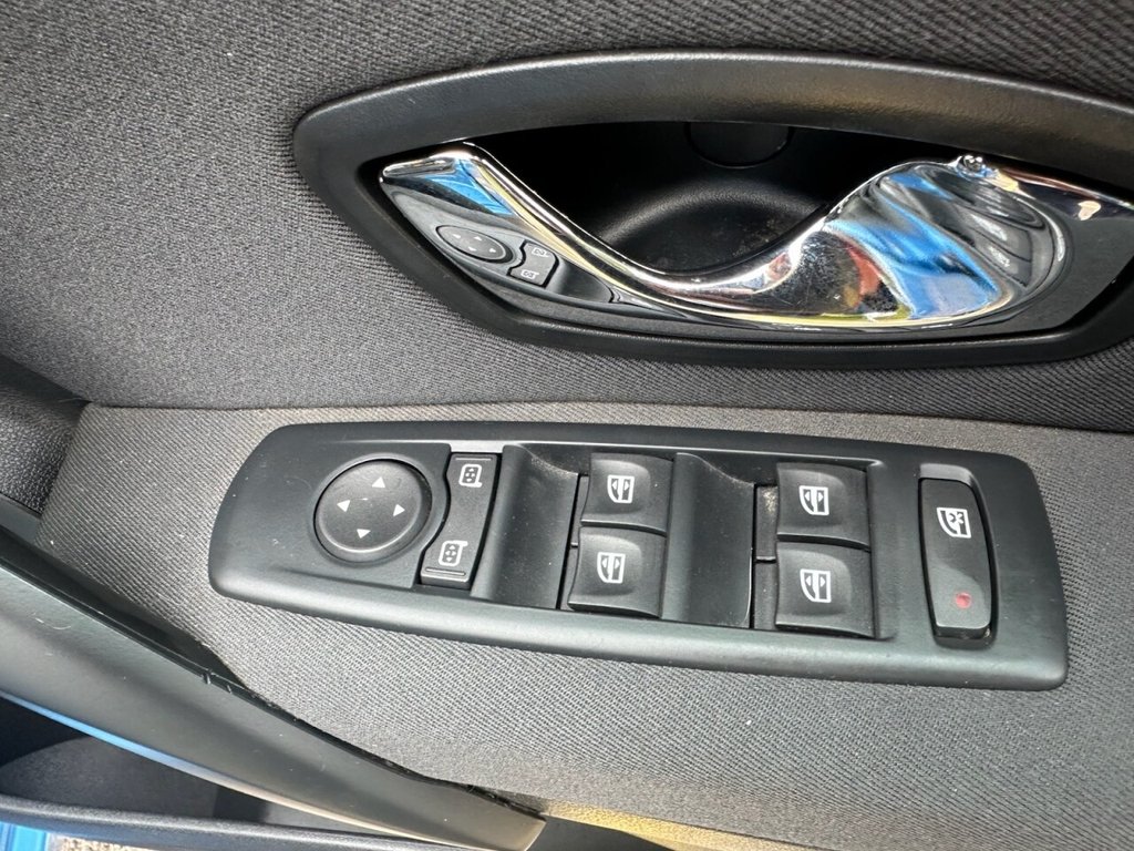 Used Renault Megane 2013 for sale - 76092797: Photo 26