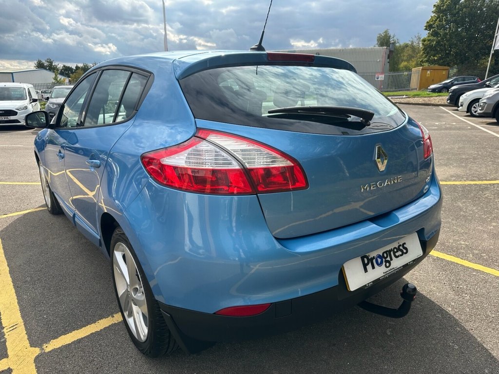 Used Renault Megane 2013 for sale - 76092797: Photo 7