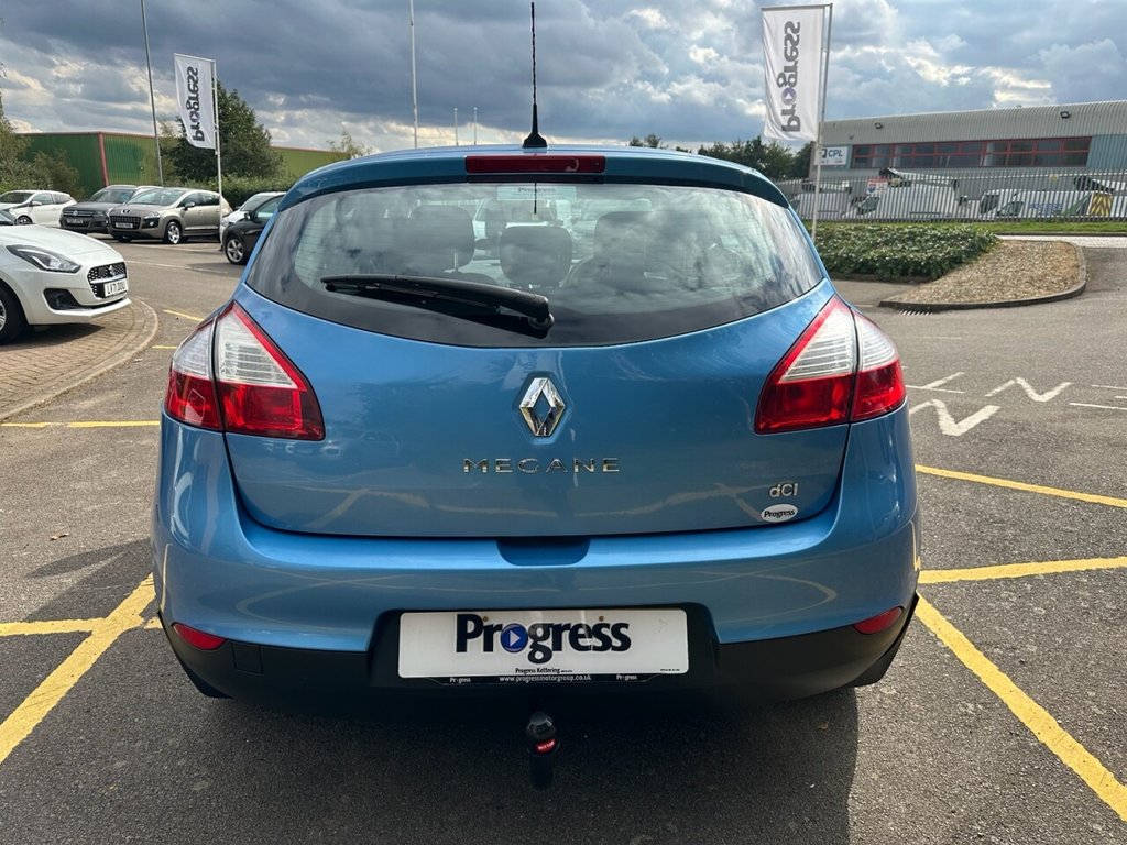 Used Renault Megane 2013 for sale - 76092797: Photo 8