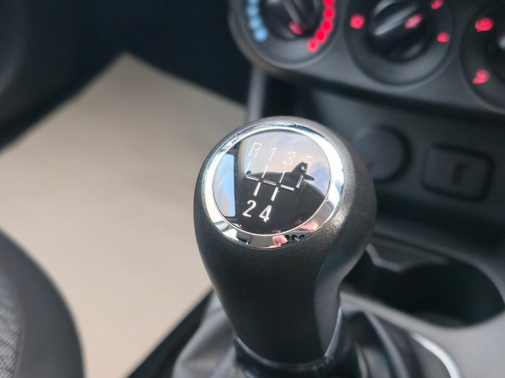 Used Vauxhall Corsa 2017 for sale - 76923131: Photo 5