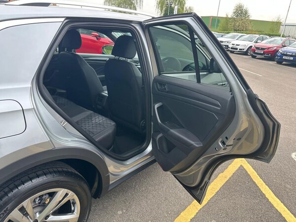 Used Volkswagen T-Roc 2024 for sale - 75698232: Photo 26