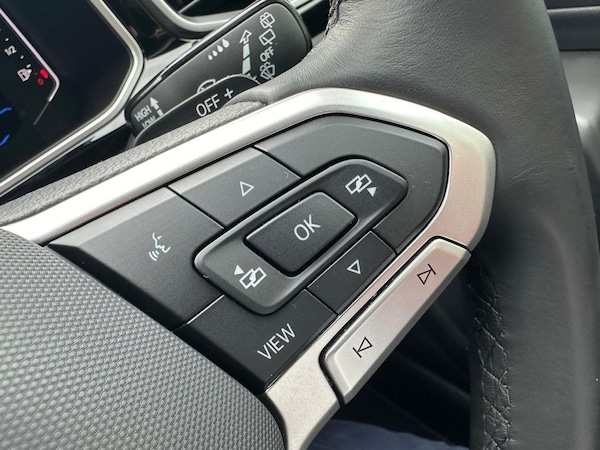 Used Volkswagen T-Roc 2024 for sale - 75698232: Photo 49