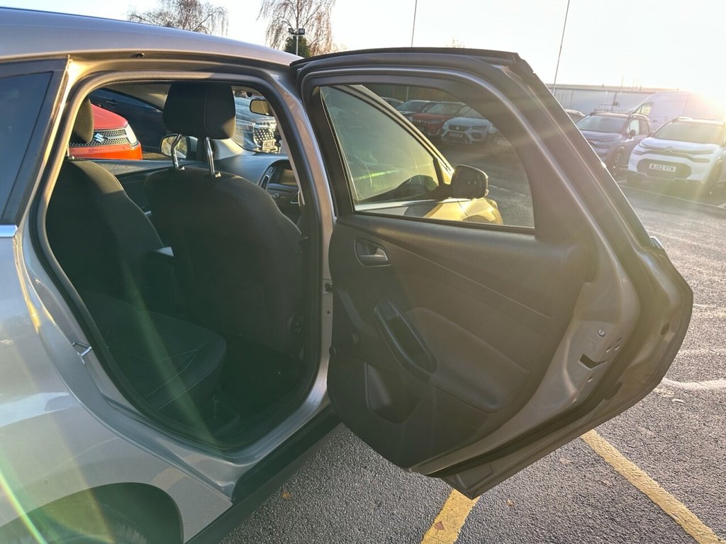 Used Ford Focus 2017 for sale - 76840789: Photo 18