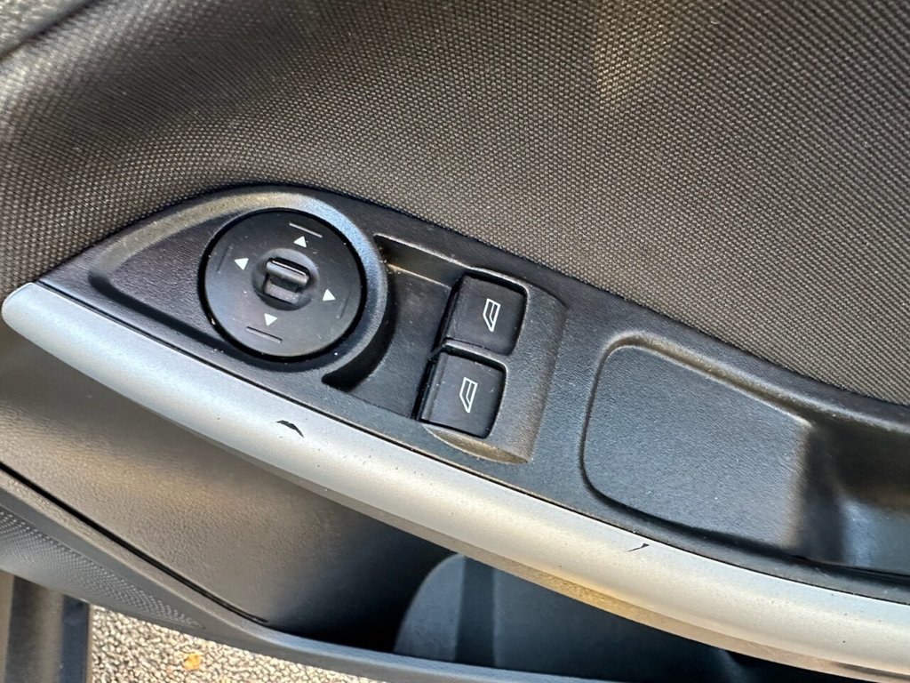 Used Ford Focus 2017 for sale - 76840789: Photo 40