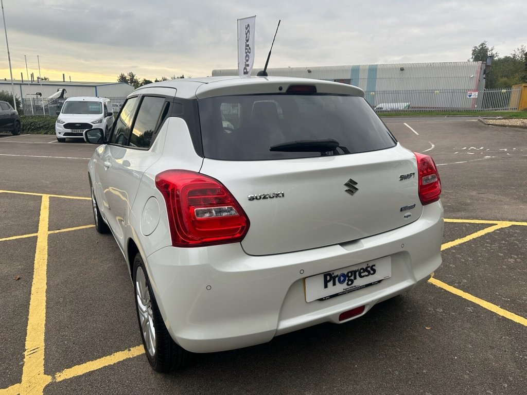 Used Suzuki Swift 2021 for sale - 75815225: Photo 11