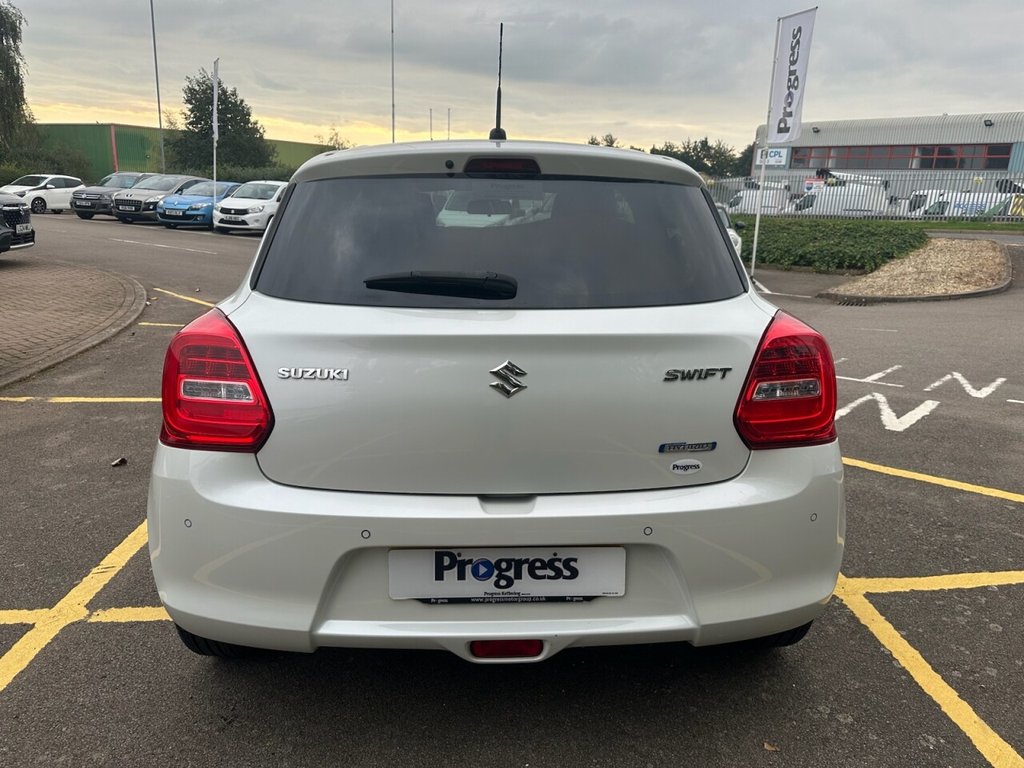 Used Suzuki Swift 2021 for sale - 75815225: Photo 12