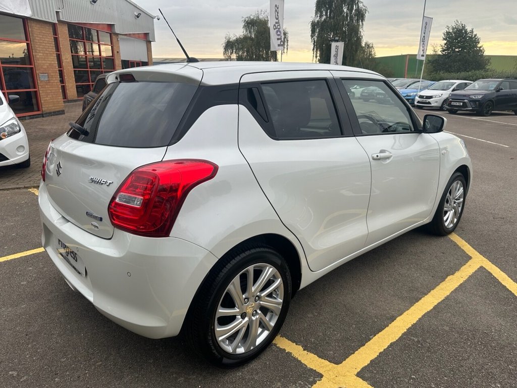 Used Suzuki Swift 2021 for sale - 75815225: Photo 14