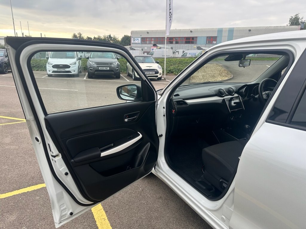 Used Suzuki Swift 2021 for sale - 75815225: Photo 25