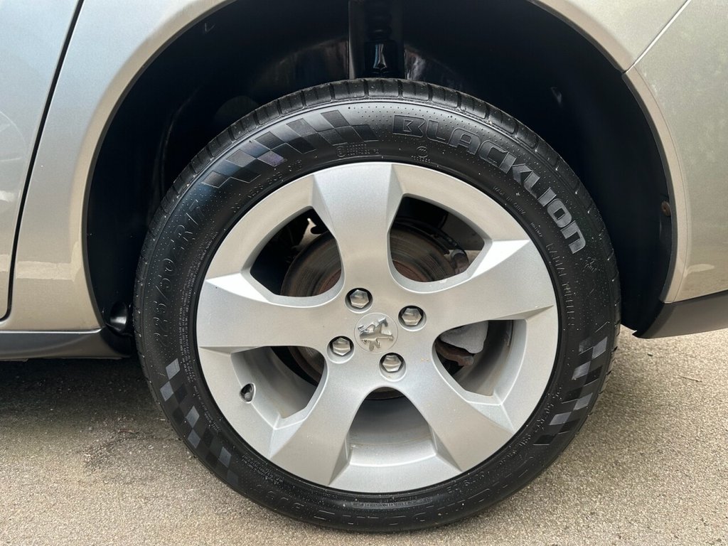 Used Peugeot 3008 2011 for sale - 76039843: Photo 38