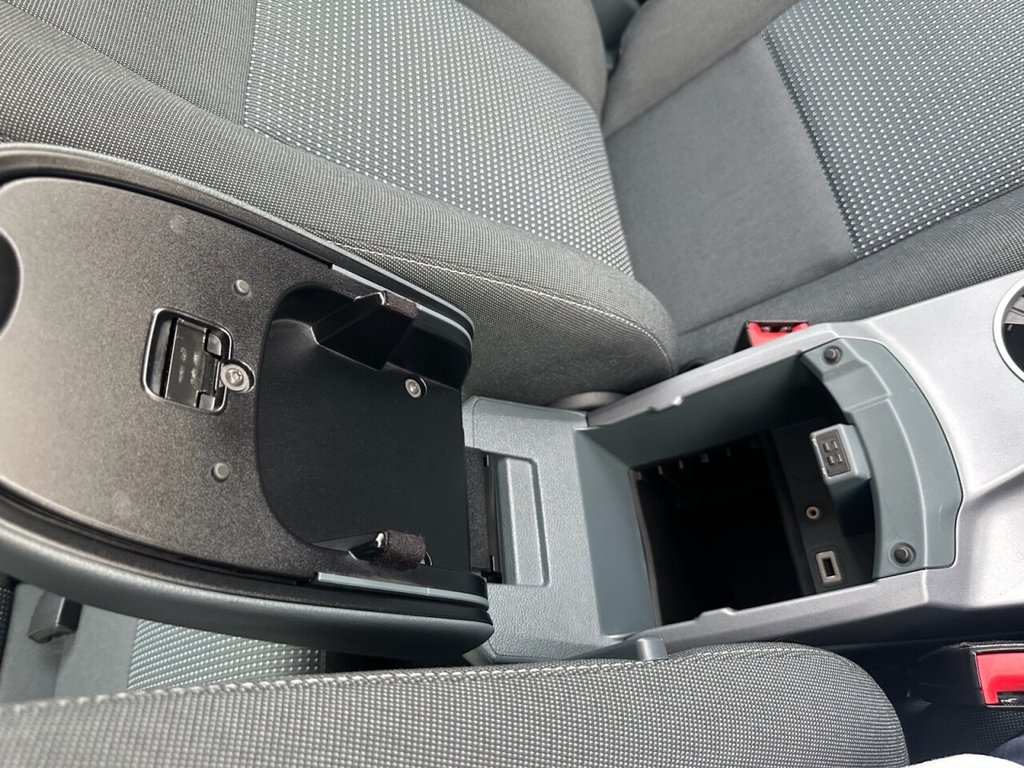 Used Ford C-Max 2014 for sale - 76132825: Photo 34