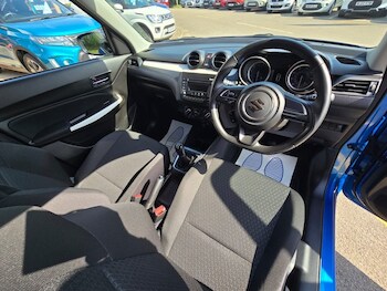 Used Suzuki Swift 2020 for sale - 78153923: Photo