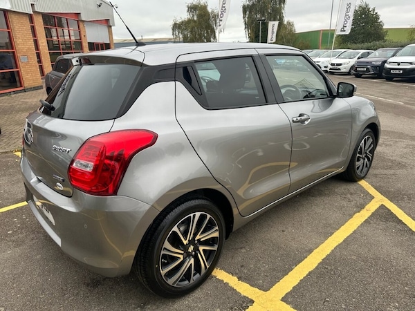 Used Suzuki Swift 2023 for sale - 76256792: Photo 10