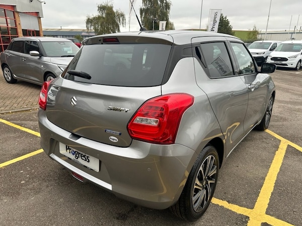 Used Suzuki Swift 2023 for sale - 76256792: Photo 11
