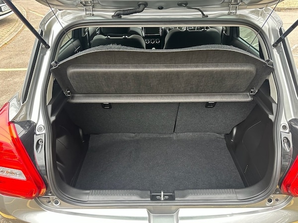 Used Suzuki Swift 2023 for sale - 76256792: Photo 15