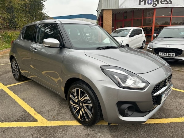 Used Suzuki Swift 2023 for sale - 76256792: Photo 2