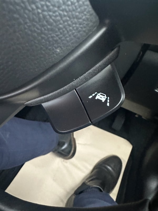 Used Suzuki Swift 2023 for sale - 76256792: Photo 37