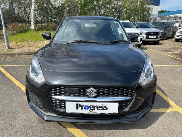 Used Suzuki Swift 2023 for sale - 74150175: Photo 3