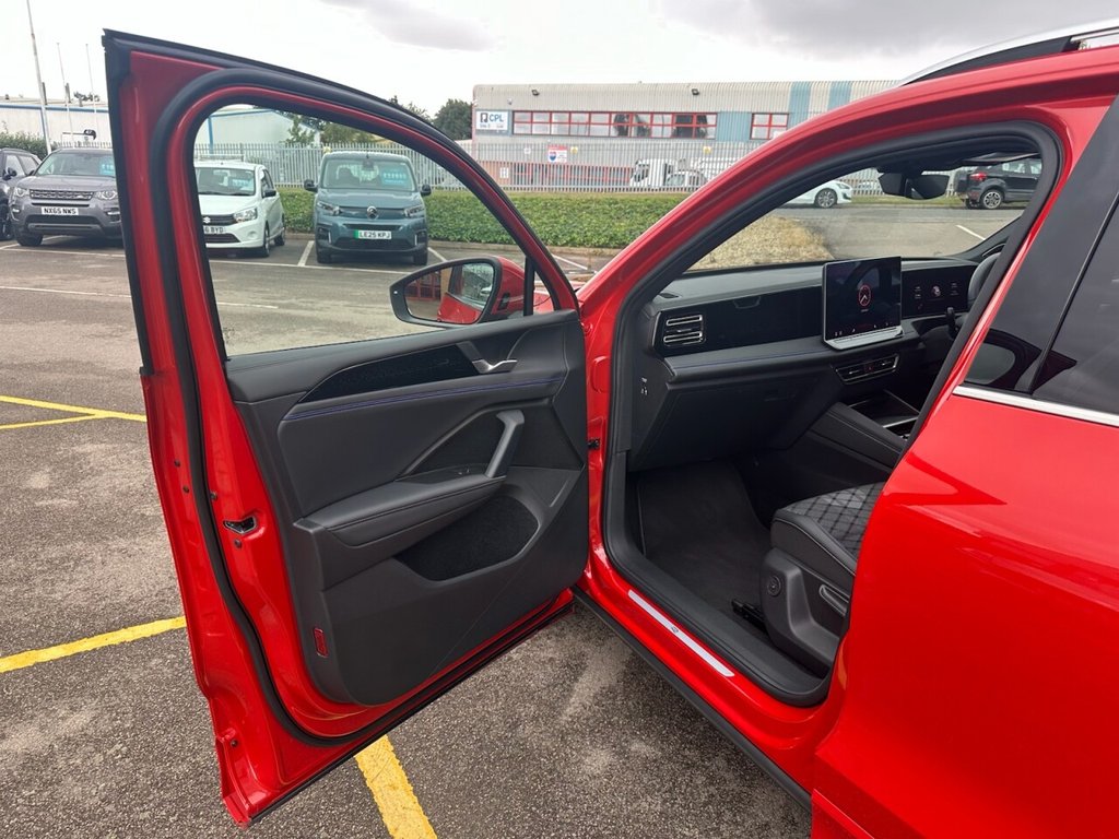 Used Volkswagen Tiguan 2024 for sale - 77669076: Photo 35