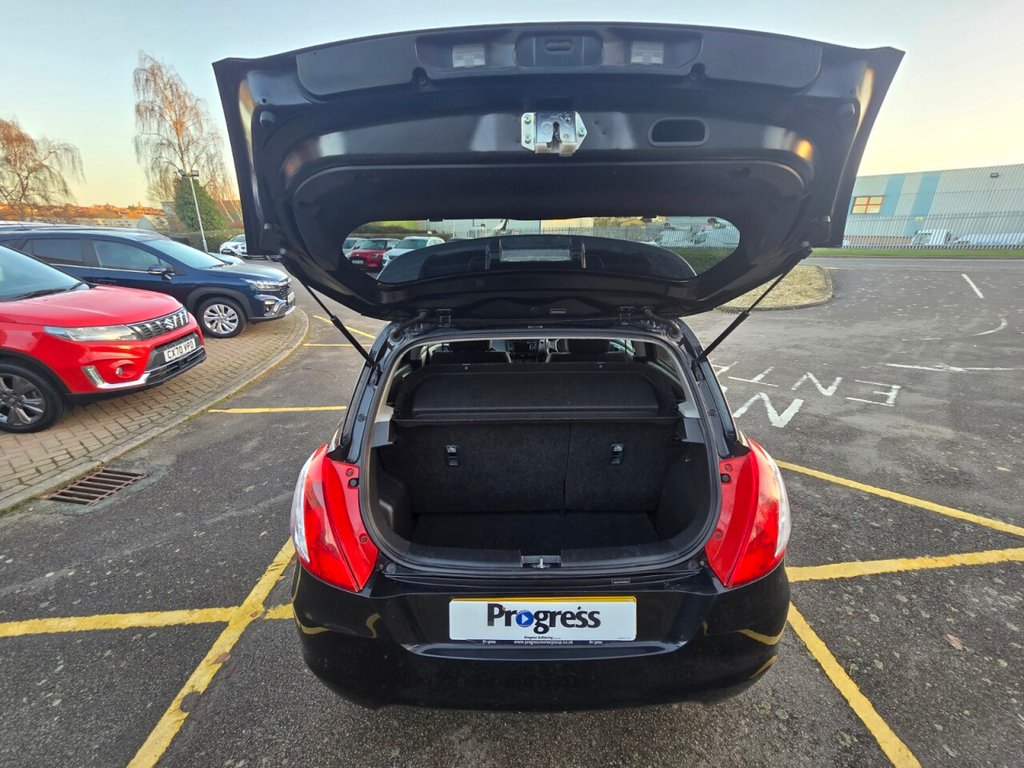 Used Suzuki Swift 2013 for sale - 76973342: Photo 18