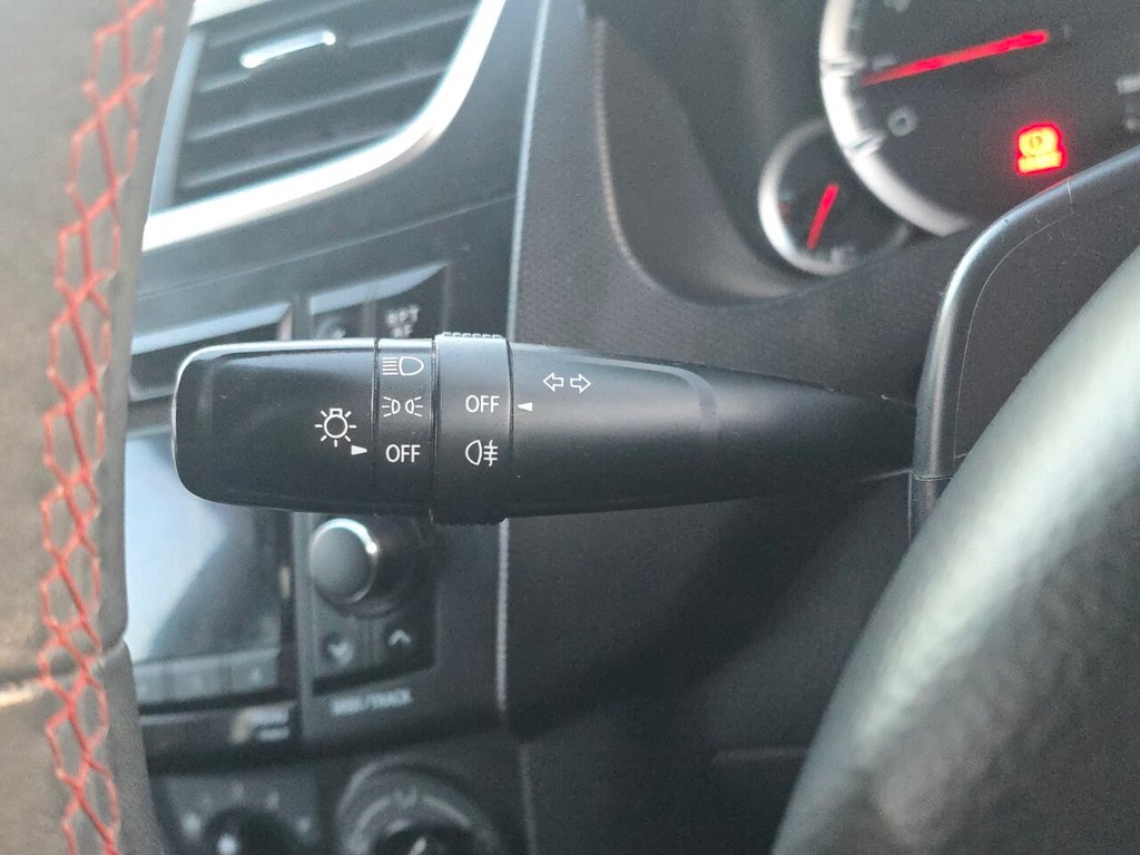 Used Suzuki Swift 2013 for sale - 76973342: Photo 30