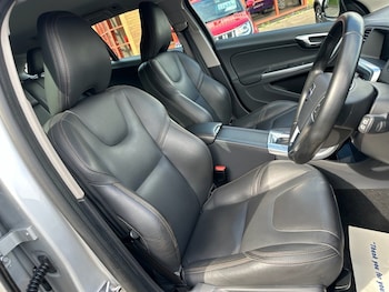Used Volvo V60 2017 for sale - 79598448: Photo