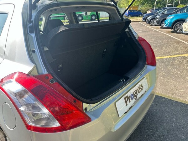Used Suzuki Swift 2014 for sale - 74401901: Photo 16