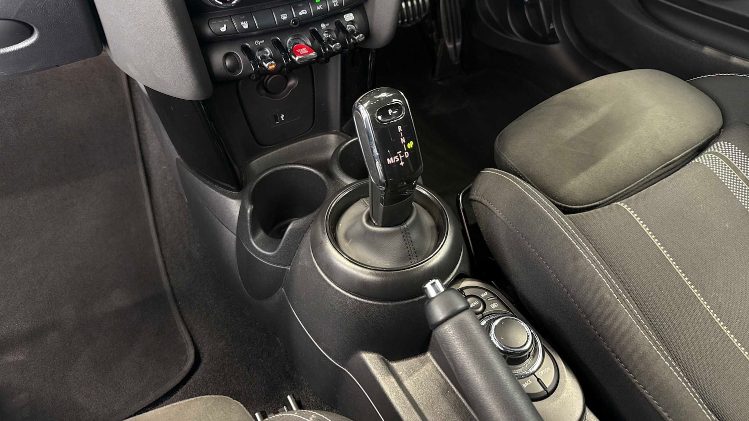 Used MINI Hatch 2023 for sale - 77740918: Photo 10