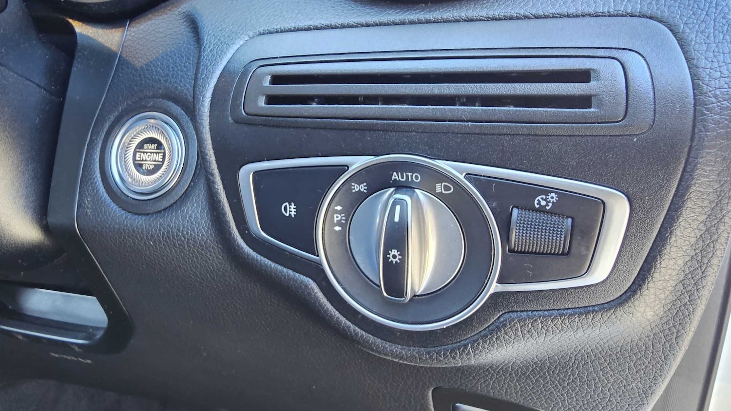 Used Mercedes-Benz GLC 2019 for sale - 77076483: Photo 22