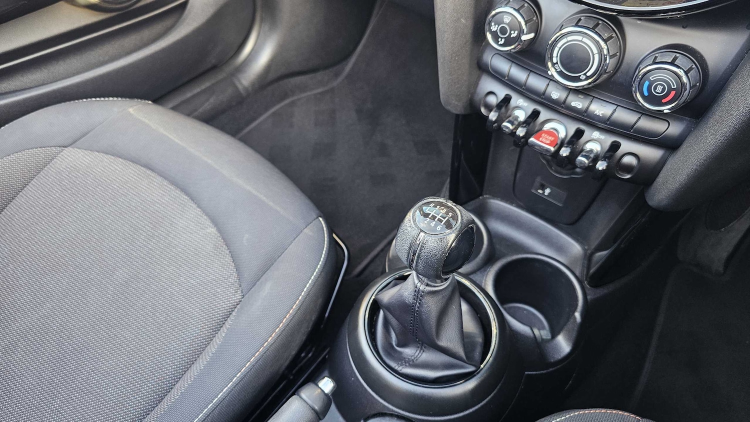 Used MINI Convertible 2021 for sale - 76691988: Photo 10