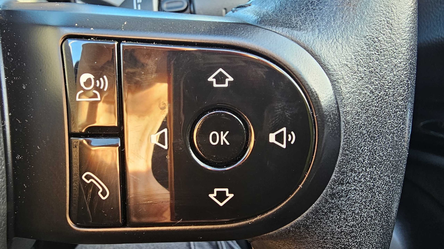 Used MINI Convertible 2021 for sale - 76691988: Photo 29