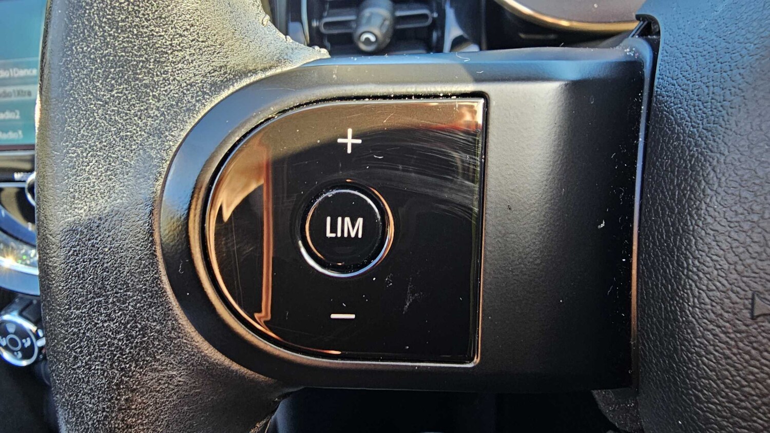 Used MINI Convertible 2021 for sale - 76691988: Photo 30