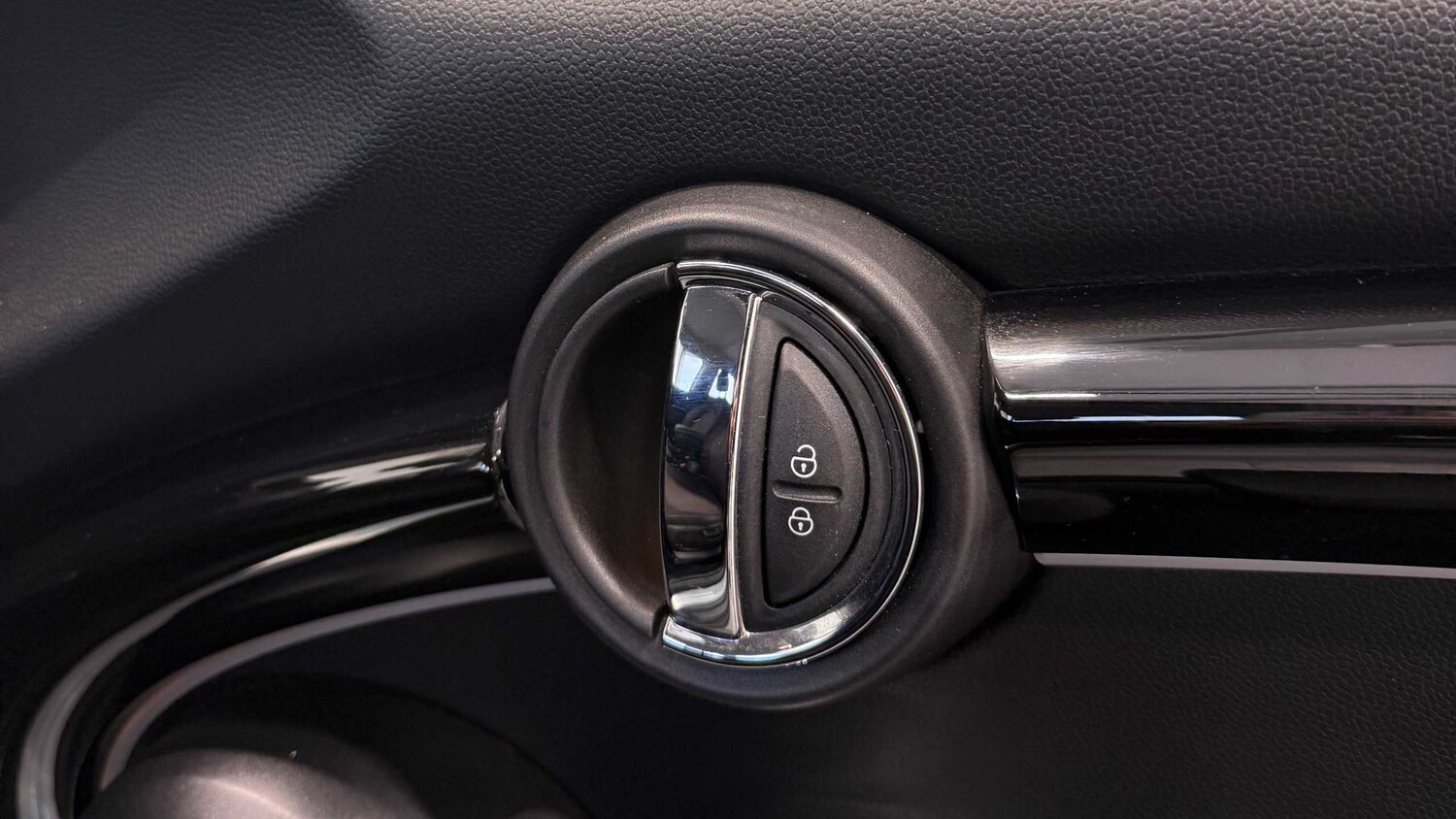 Used MINI Hatch 2022 for sale - 77995782: Photo 17