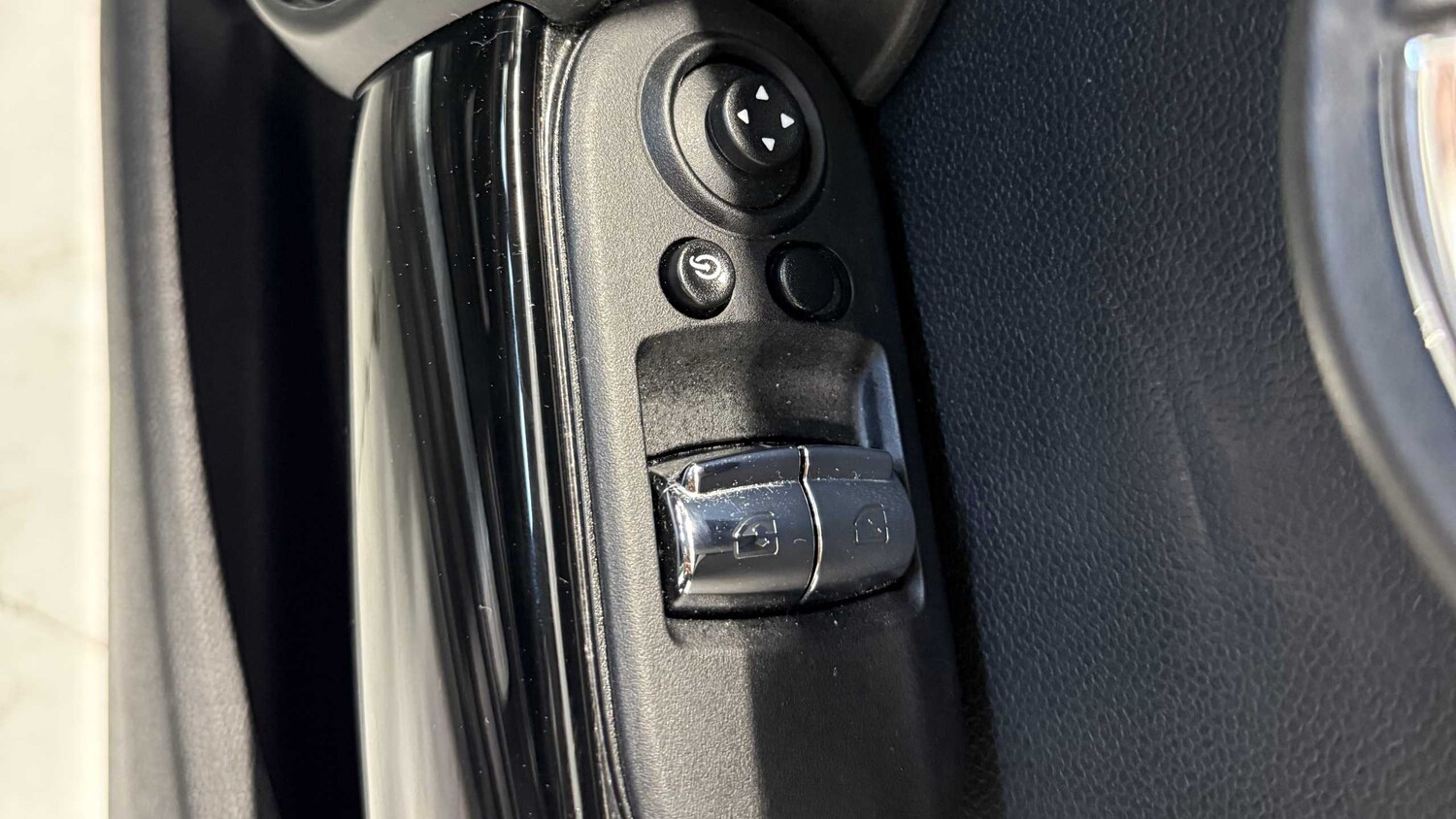 Used MINI Hatch 2022 for sale - 77995782: Photo 18