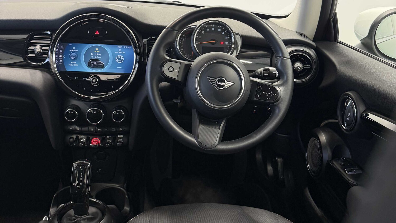 Used MINI Hatch 2022 for sale - 77995782: Photo 5