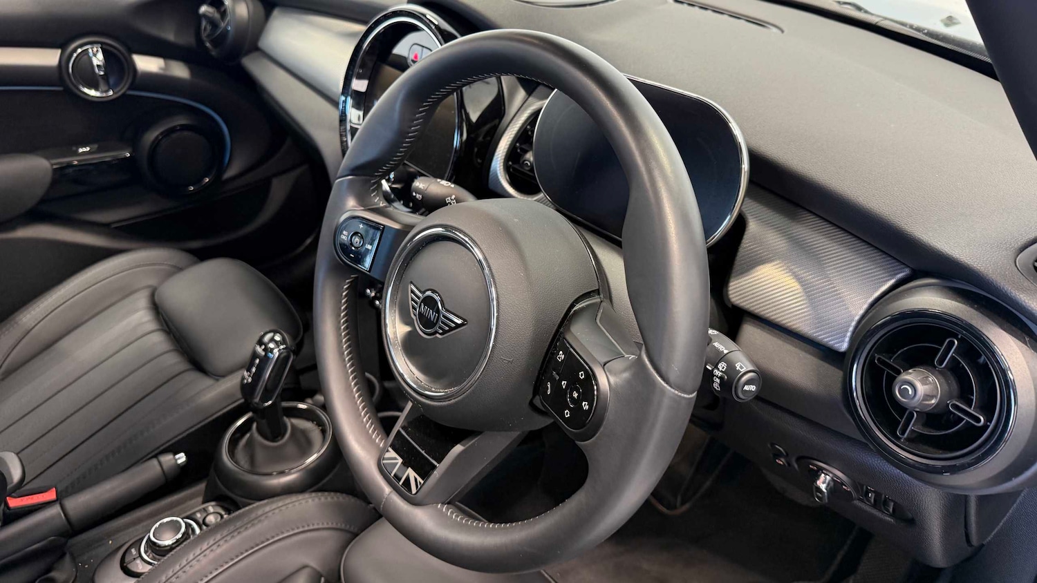 Used MINI Hatch 2023 for sale - 78209276: Photo 6