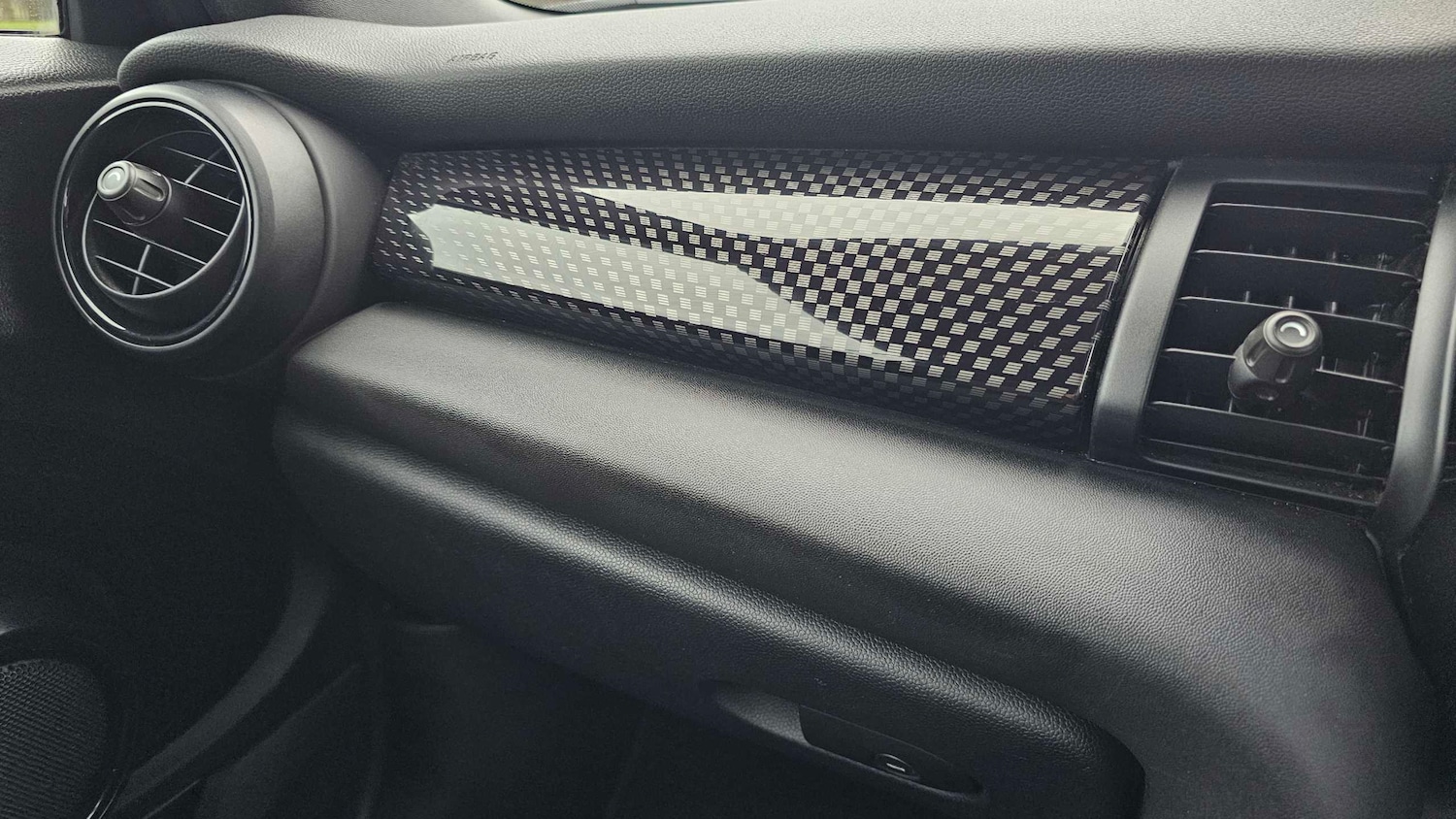 Used MINI Convertible 2018 for sale - 77316434: Photo 21