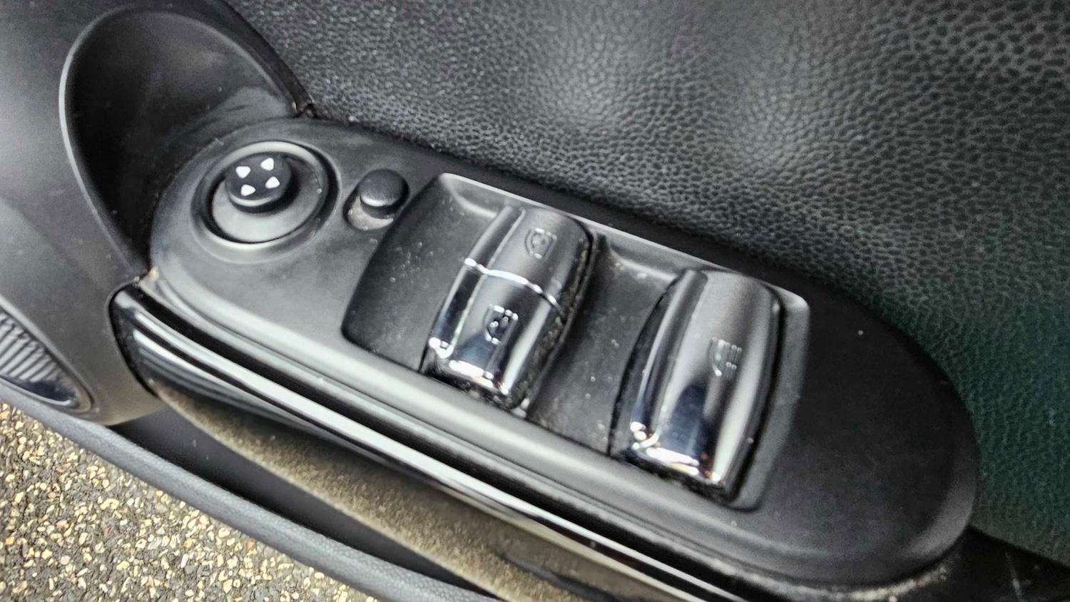 Used MINI Convertible 2018 for sale - 77316434: Photo 32