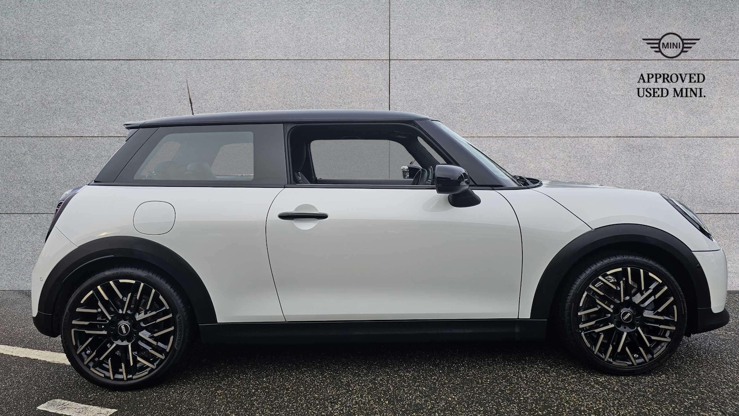 Used MINI Cooper 2024 for sale - 77178955: Photo 3