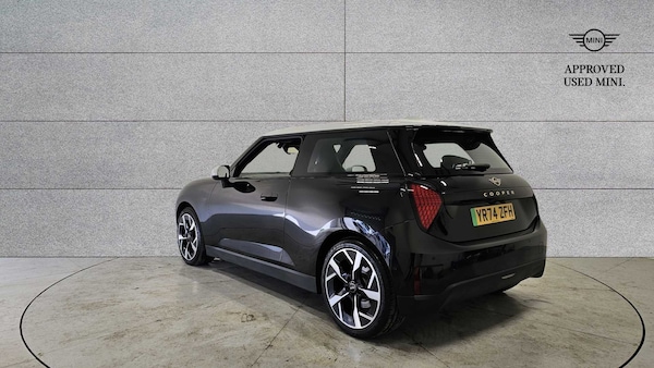 Used MINI Cooper 2024 for sale - 75218034: Photo 2