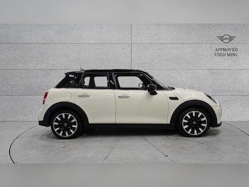 Used MINI Hatch 2022 for sale - 75710941: Photo