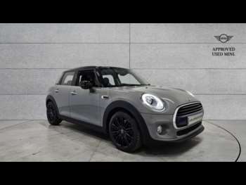 2017 - 1.5 Cooper 5dr Auto [Chili Pack]