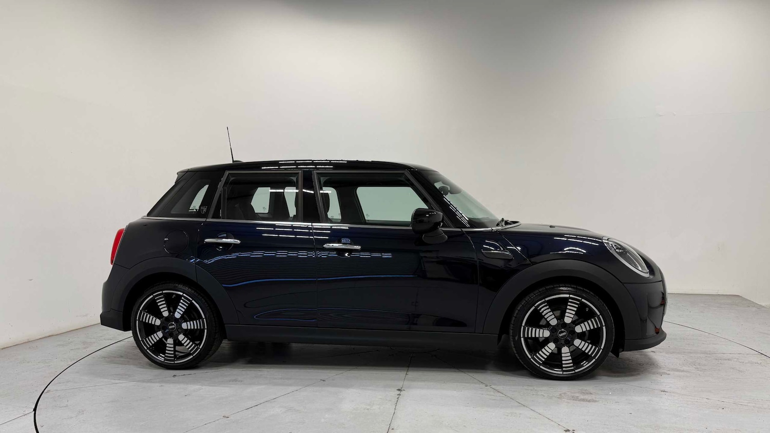 Used MINI Hatch 2024 for sale - 78118702: Photo 3