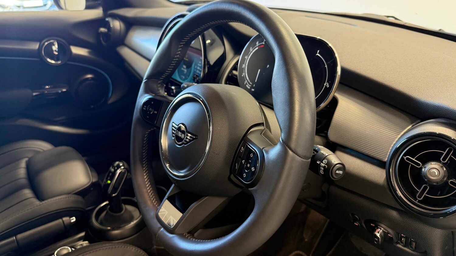 Used MINI Hatch 2024 for sale - 78118702: Photo 6