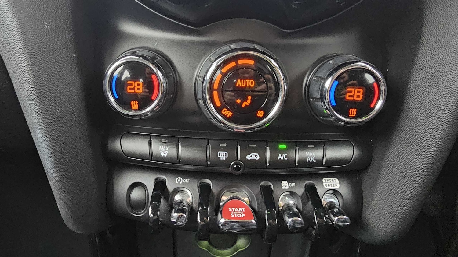 Used MINI Hatch 2018 for sale - 76842850: Photo 20