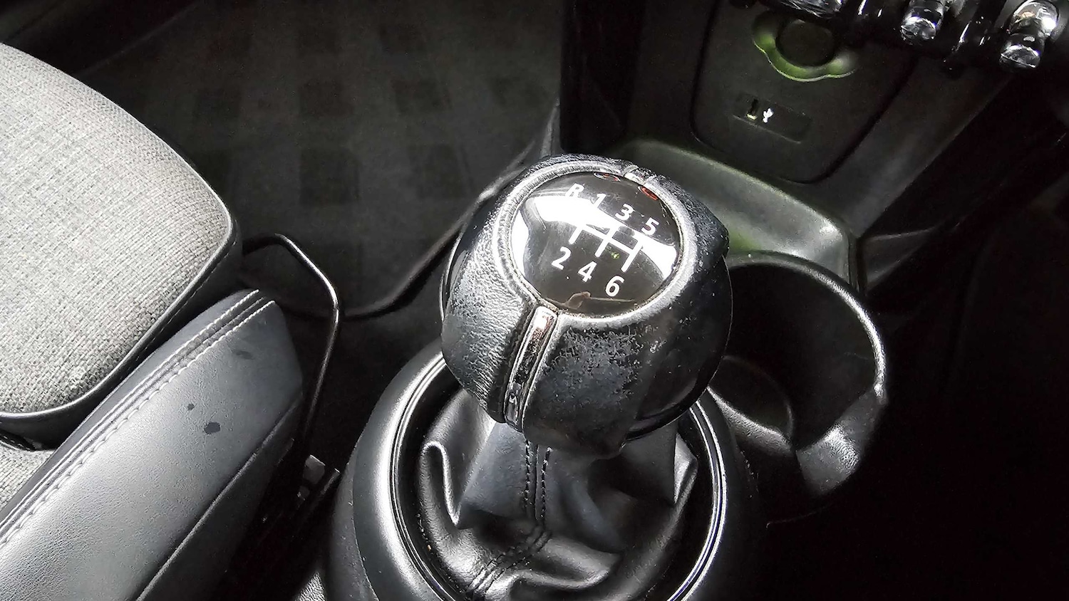 Used MINI Hatch 2018 for sale - 76842850: Photo 24