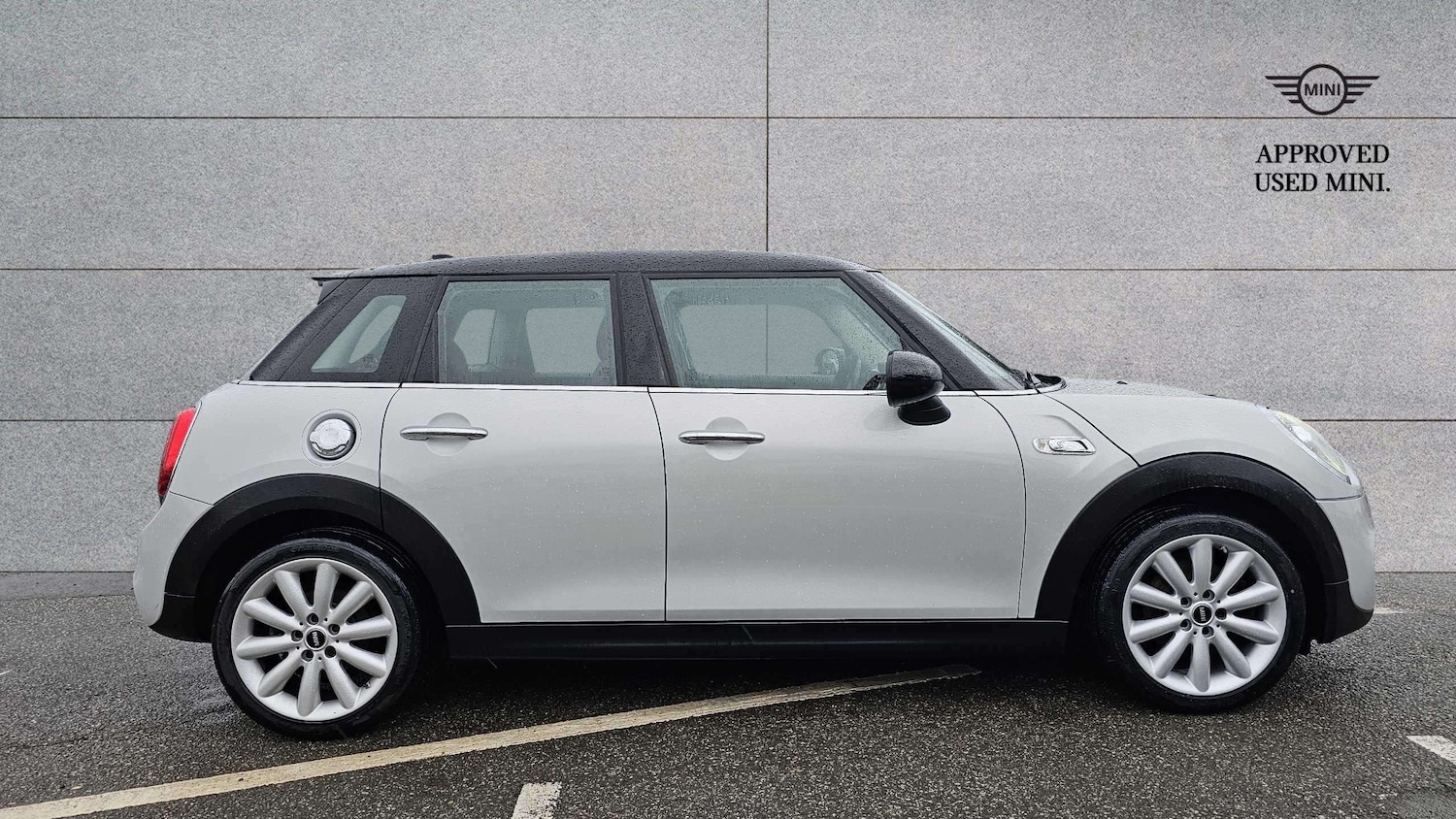 Used MINI Hatch 2018 for sale - 76842850: Photo 3